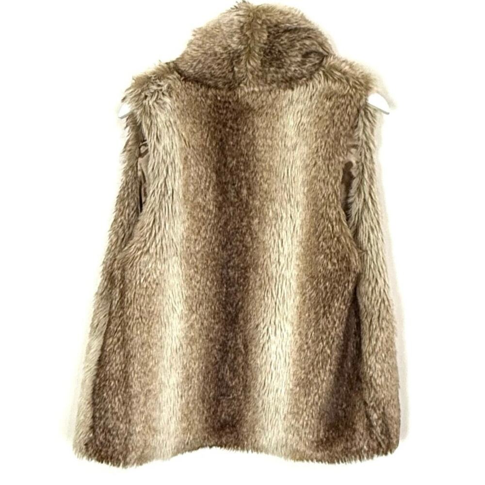 Honey Punch Fur Vest View 5